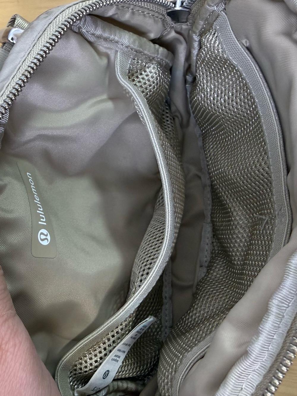 Lululemon Everywhere Belt Bag 1L Trench/White Opal Logo Tan Crossbody - Picture 5 of 5
